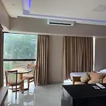 Flat Confortavel No Tropical Executive Hotel